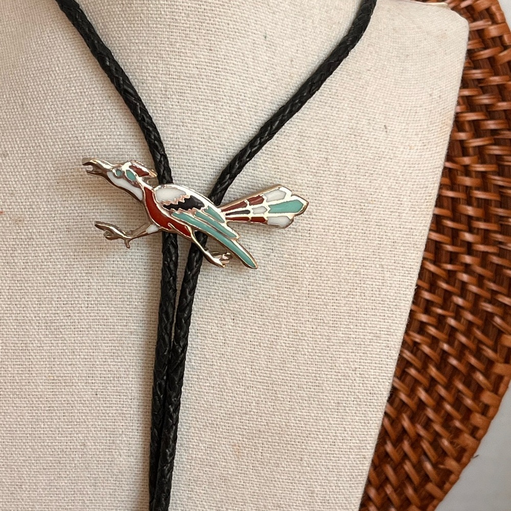 VTG Southwestern Roadrunner Enamel Bolo Tie Black Braided Cord 28” - Picture 2 of 6